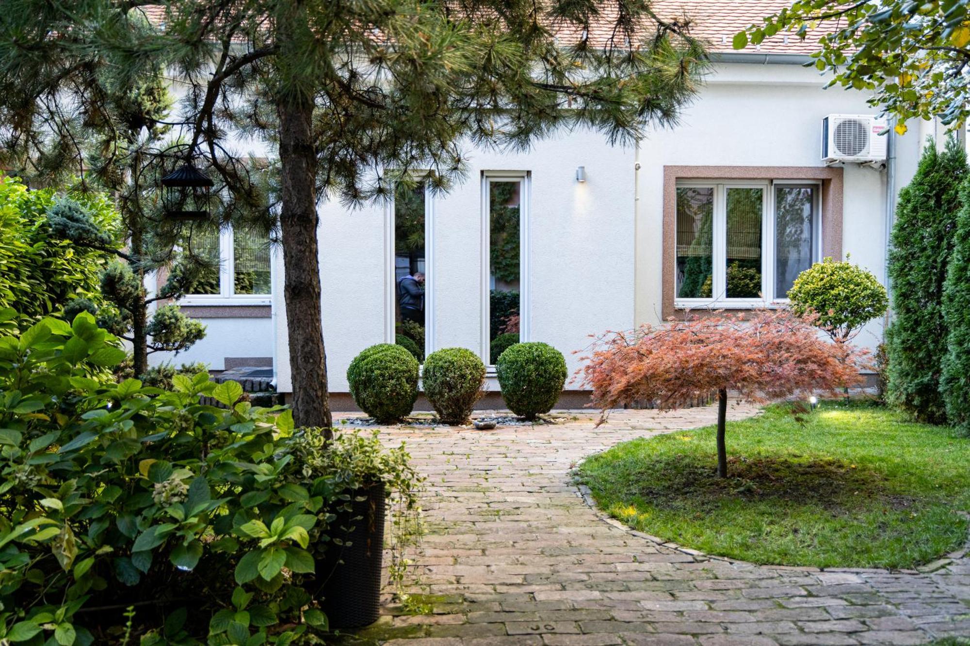 Green And Blue Garden Apartments Белград Екстериор снимка